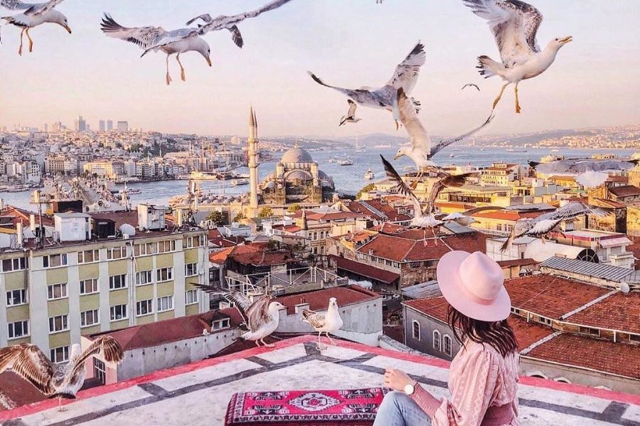 ISTANBUL 1.MAJ / AVIO